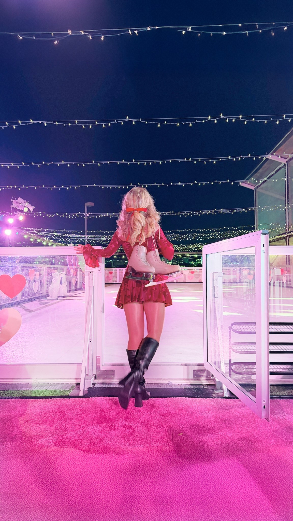 happy love day from your fave skater girl 💌💋⛸️ celebrating valentine’s day with hello molly at the ep/lp rooftop, ice skating above the city lights in Los Angeles in the cutest red dress 💘✨



#LTKValentine #LTKActive
