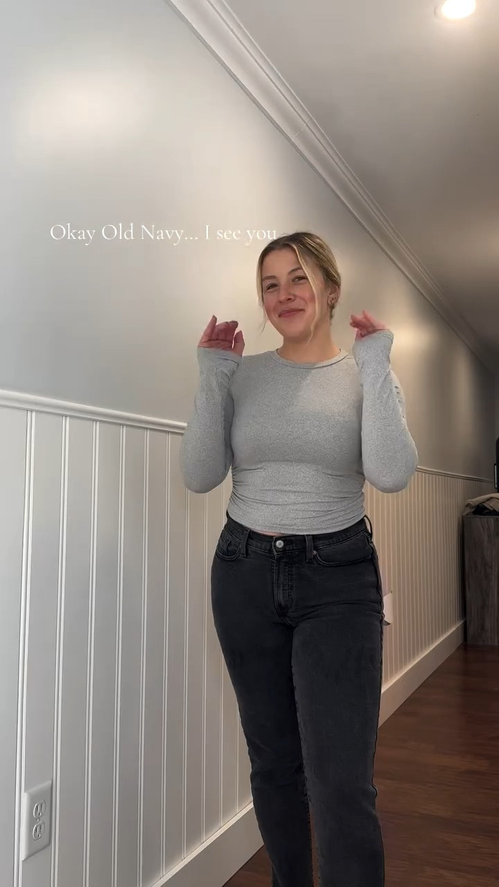 @oldnavy👖 fit so well! I’m a Size 8 reg. Easy for Everyday Wear! 

#LTKMidsize #LTKhaul #LTKootd