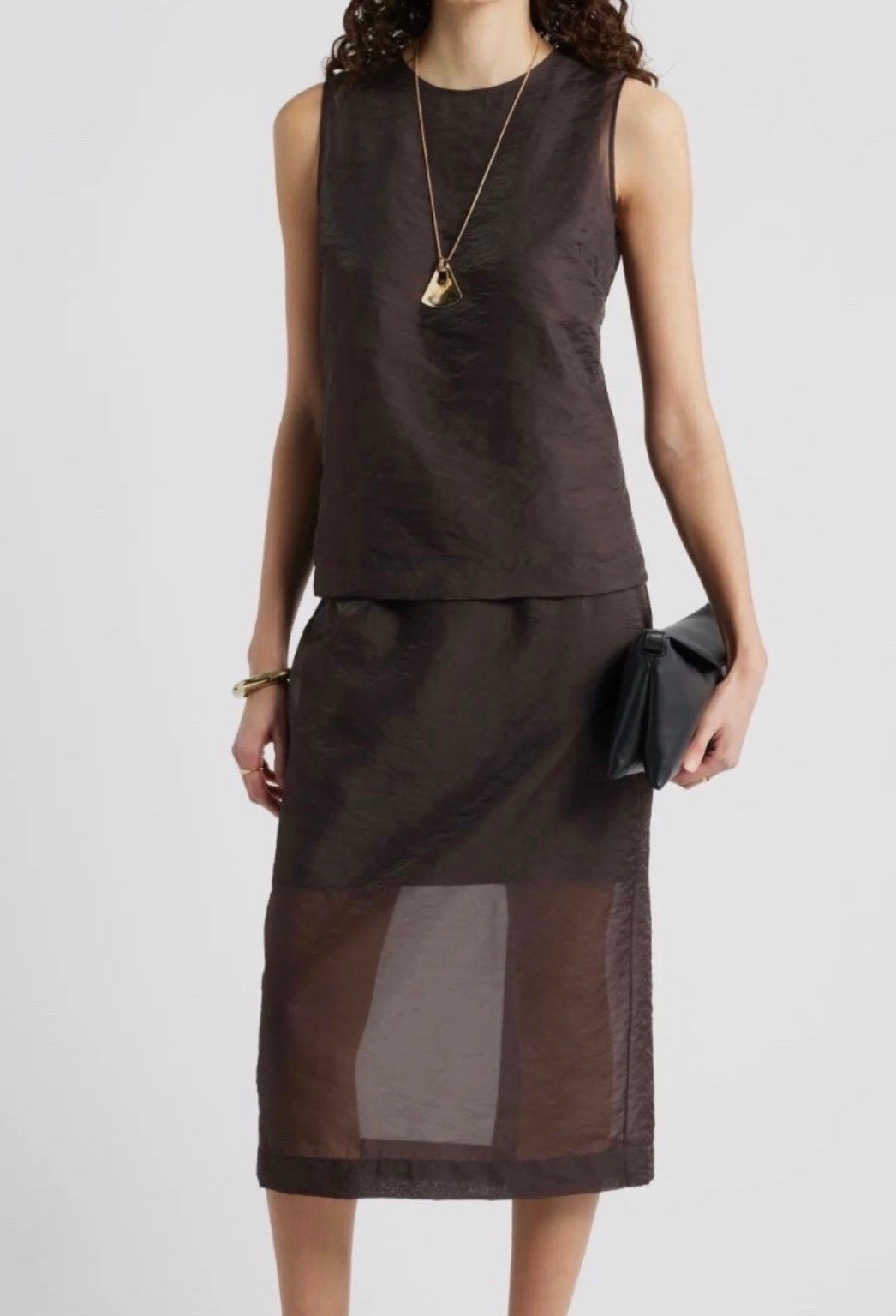 Chocolate brown outfit
Skirt 
spring outfit 
Date night #LTKValentine 

#LTKootd #LTKSeasonal