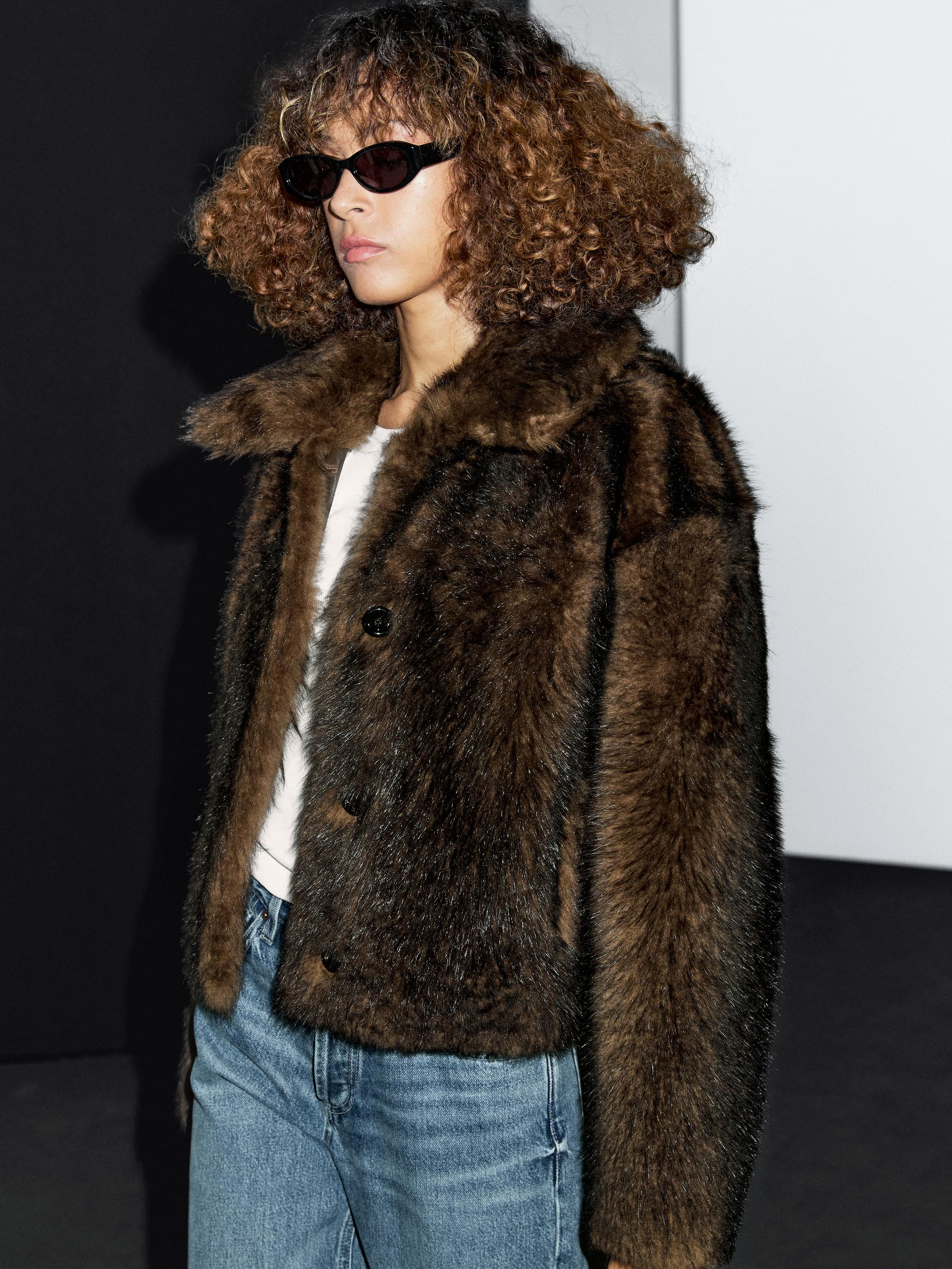 Short natural fur coat | Massimo Dutti UK