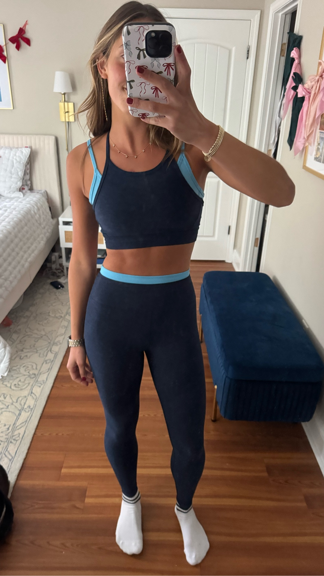 Vlogmas day 3!🎄 Obsessed with my new beyond yoga set 

#LTKdayinmylife #LTKHoliday #LTKmorningroutine