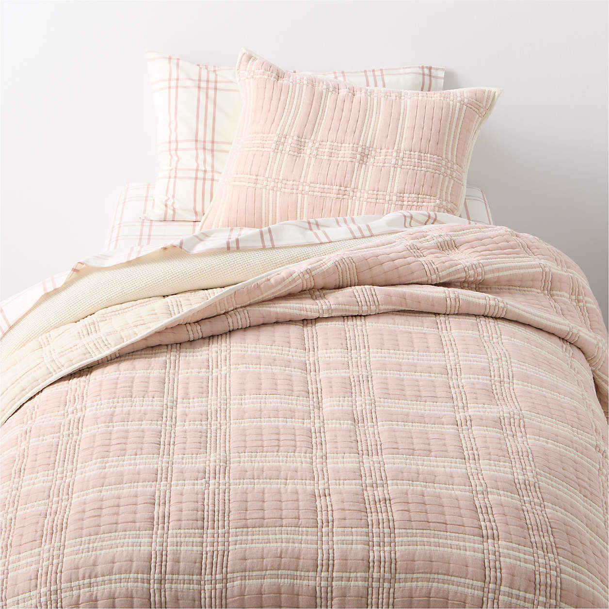 Stax Matelasse Lilac Rose Organic Cotton Yarn-Dyed Kids Twin Quilt | Crate & Kids | Crate & Barrel