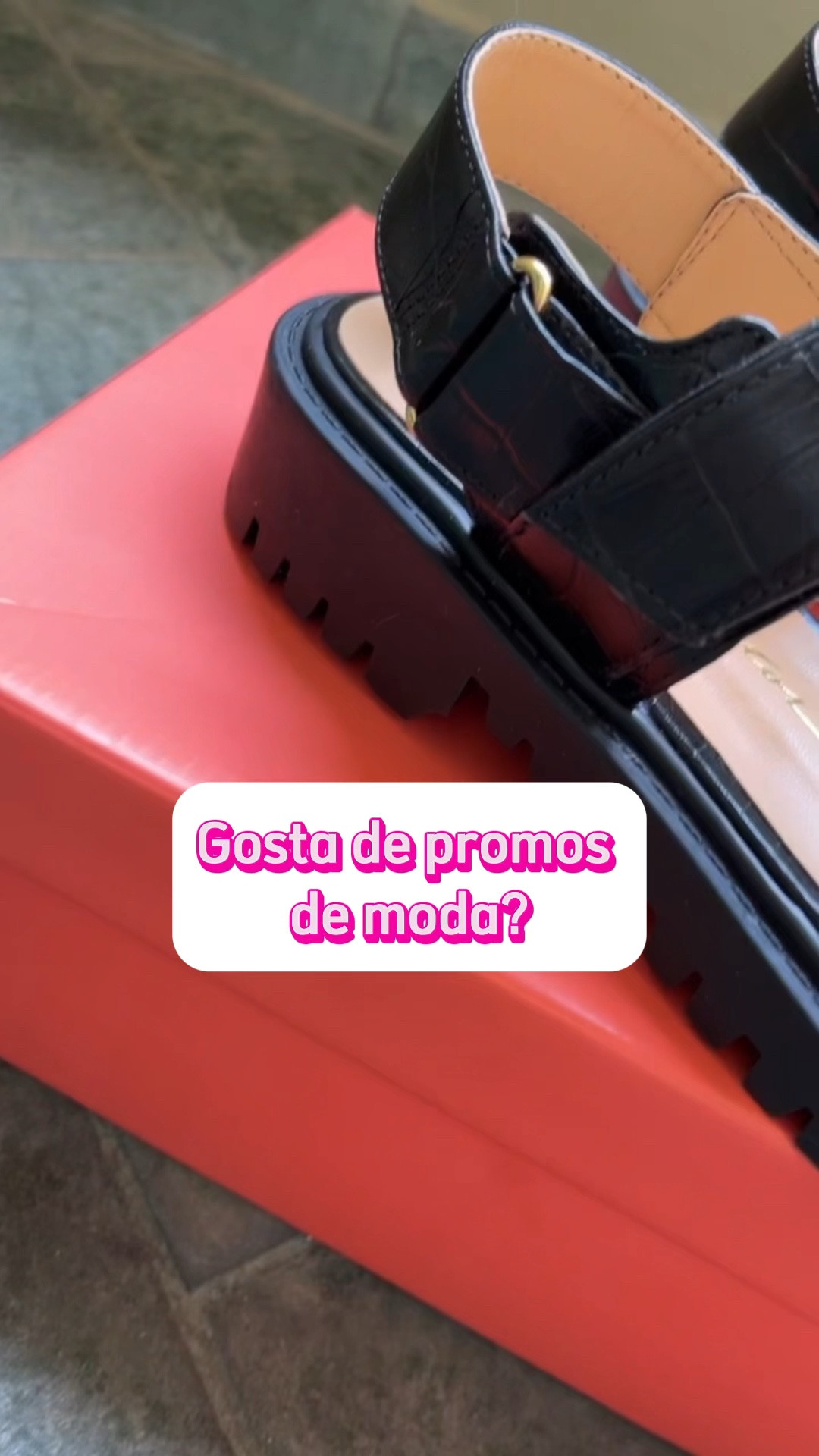 E vamos de mais uma comprinha? 

Se você como eu não abre mão de produtos de qualidade, corre aproveitar as promos de fim de ano que estão tudo! 🥰

Compartilha com aquela amiga centopéia! 

#promo #promoção #promocao #desconto #barato #sapato #moda #sandalia #botas #luizabarcelos


#LTKsalealert #LTKstyletip #LTKbrasil