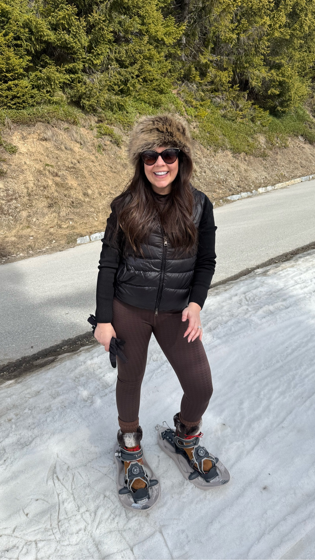 Going snow shoeing in Switzerland! This #vuori set is on sale and perfect for under skiing or just matching set! 

#LTKBump #LTKActive #LTKdayinmylife
