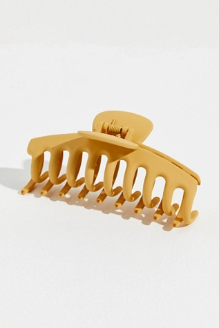 Matte Oversized Claw | Free People (Global - UK&FR Excluded)