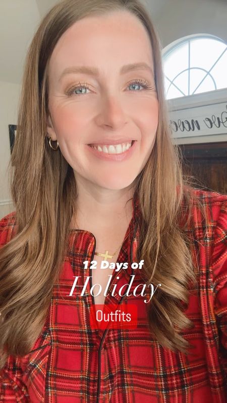 12 Days of Holiday Outfits: Day 8, staying in! I love a good holiday pj set, and this one from @walmart is so cozy! They have so many different festive pairs, so I will link all my favorites!!
.
.
.
#holiday #holidays #holidayoutfits

#LTKHoliday #LTKstyletip #LTKsalealert