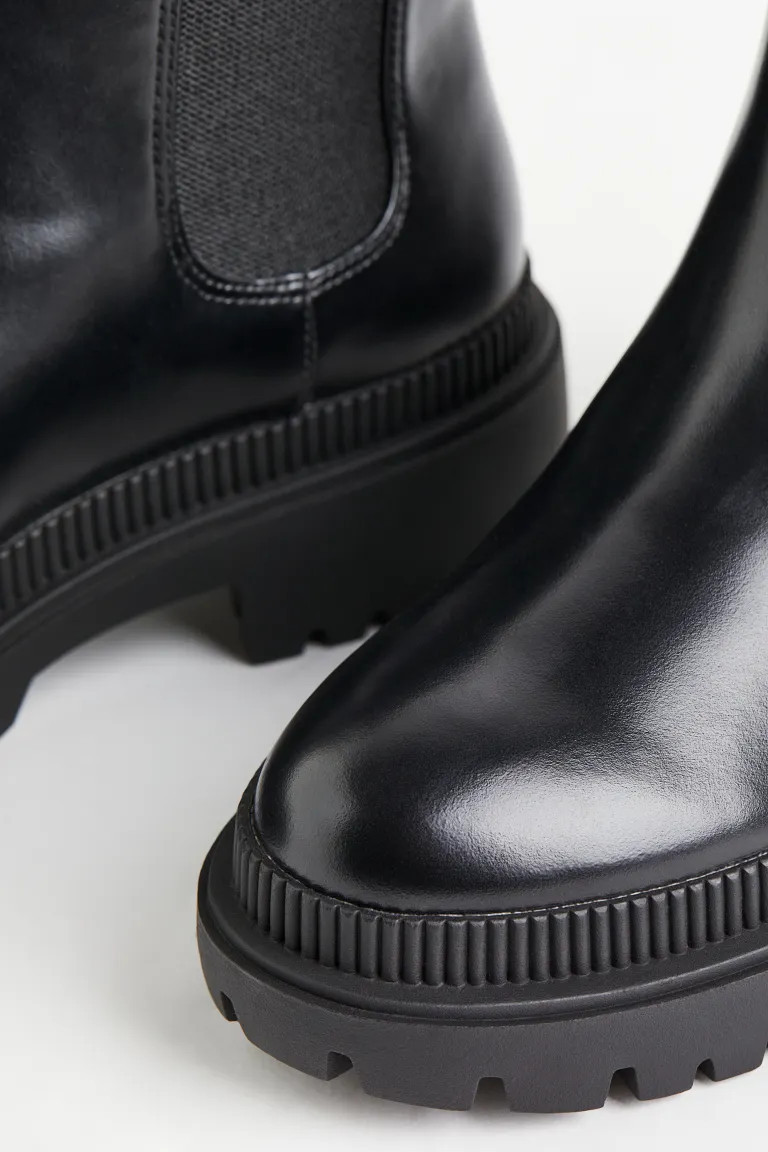 Chelsea Boots | H&M (US + CA)