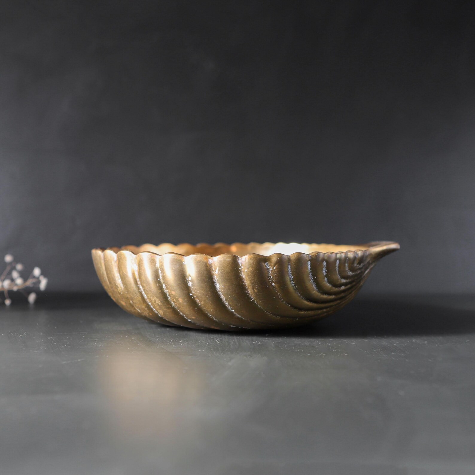 Heavy Vintage Brass Clam Shell Bowl Bronze Dish Entryway Catchall Planter Pot Boho Decor - Etsy | Etsy (US)