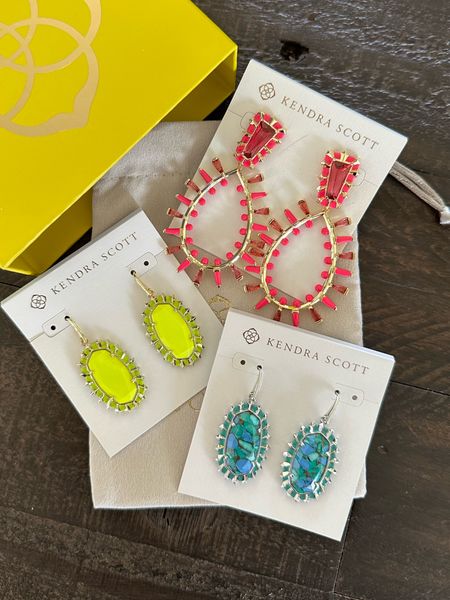 Kendra Scott is having a 20% off sitewide sale but it ends tonight!! I love these fun, summer new releases!

Summer jewelry, statement earrings 

#LTKSaleAlert #LTKFindsUnder100 #LTKStyleTip