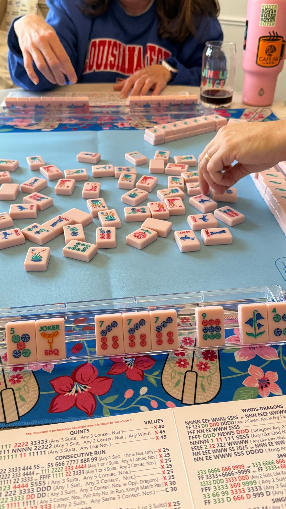 teaching the family how to play Mahjong 🤭 how cute are these tiles from My Fair Mahjong!?

#mahjong #myfairmahjong #familygamenight