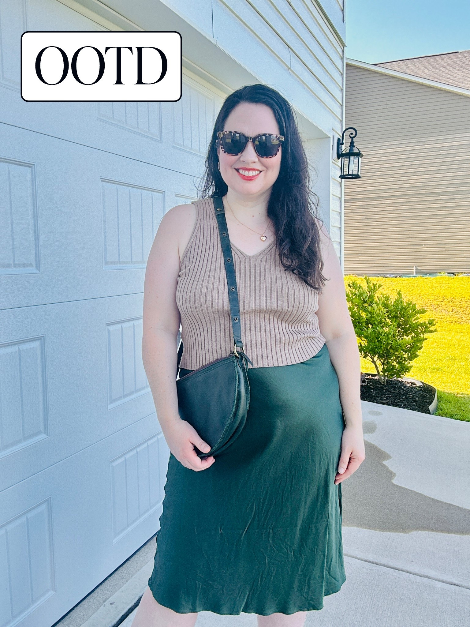 Have you tried Quince’s washable silk? It’s absolutely stunning! Perfect match for my #gifted Lyons Leather Co pouch in Forest! Use code LEAH15 to save $15 on your pouch purchase! 

#LTKOver40 #LTKMidsize #LTKSummerEdit