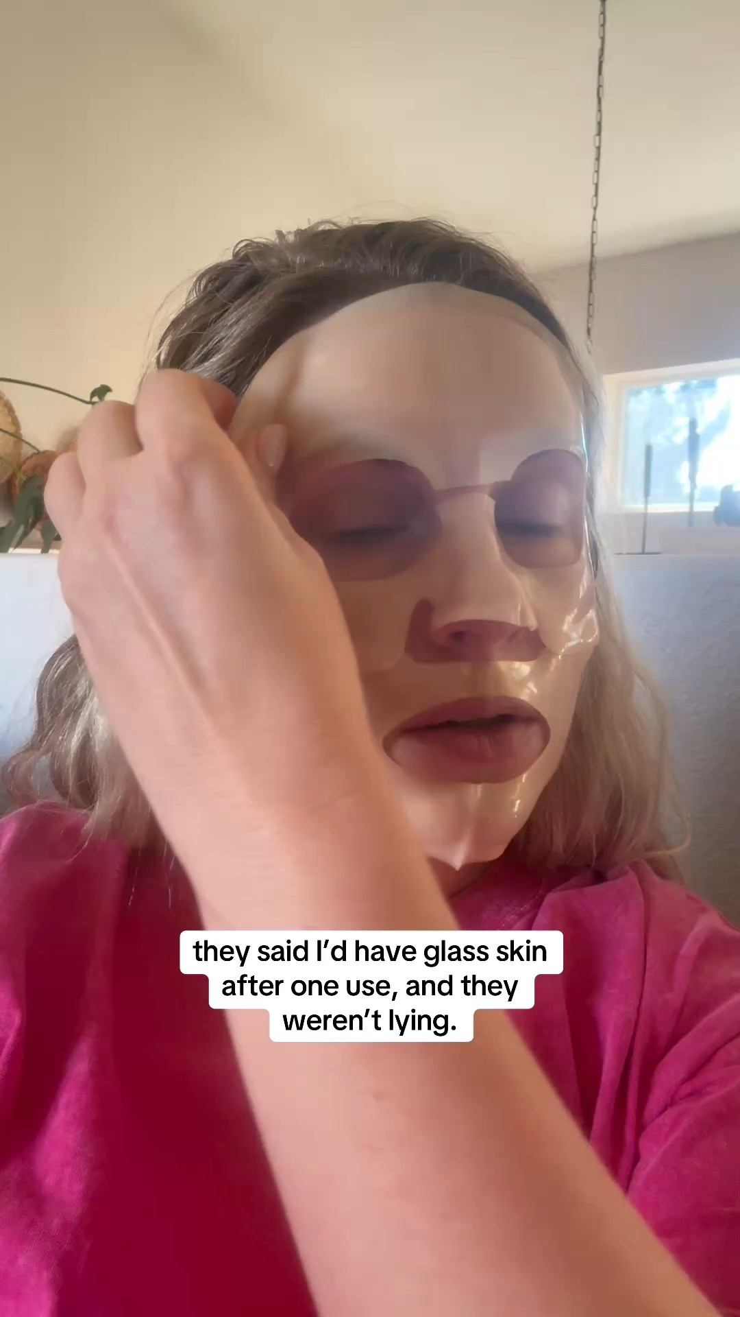 When your skin looks tired but you still want that glow-up moment, Sungboon Editor Gold Face Masks are my quick fix for instant radiance. It’s like giving your face a little luxury break after a long day.

#glowingskin #skincareroutine #facemasklove #kbeautyfinds #selfcarevibes

#LTKgrwm #LTKdayinmylife #LTKSpringSale