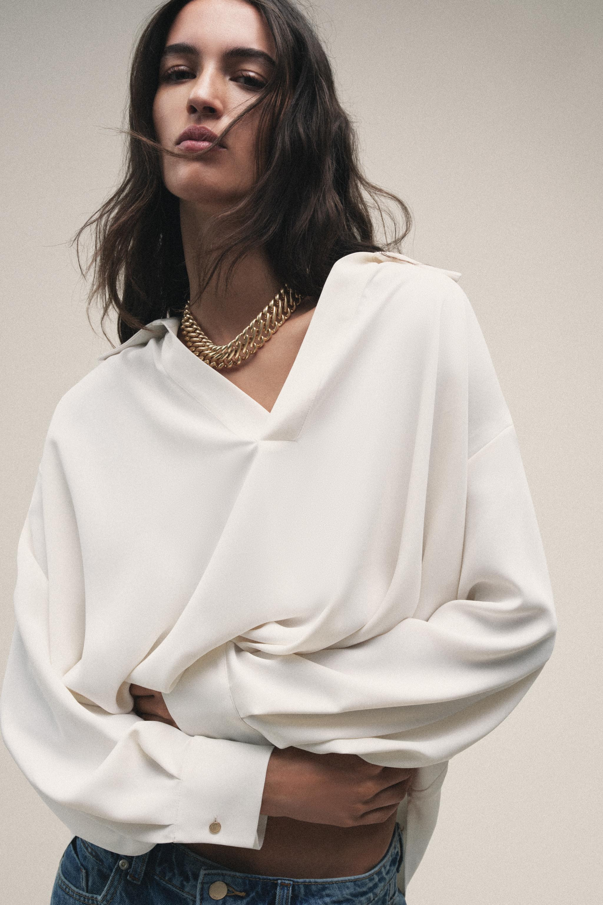 SHIRT WITH ASYMMETRIC HEM AND PLEATS | Zara UK