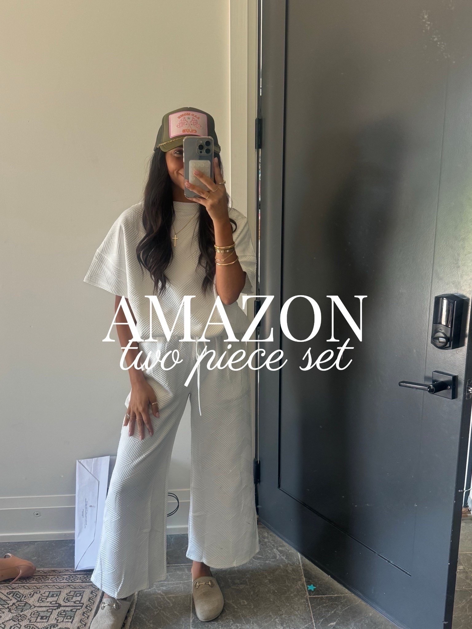 Set: medium
A classic Amazon set 

Amazon, amazon finds, Amazon fashion, two piece set, neutral fashion, transitional outfit, loungewear, Dede Raad, dress up buttercup, Nashville, mom of 3

#LTKFindsUnder100 #LTKFindsUnder50