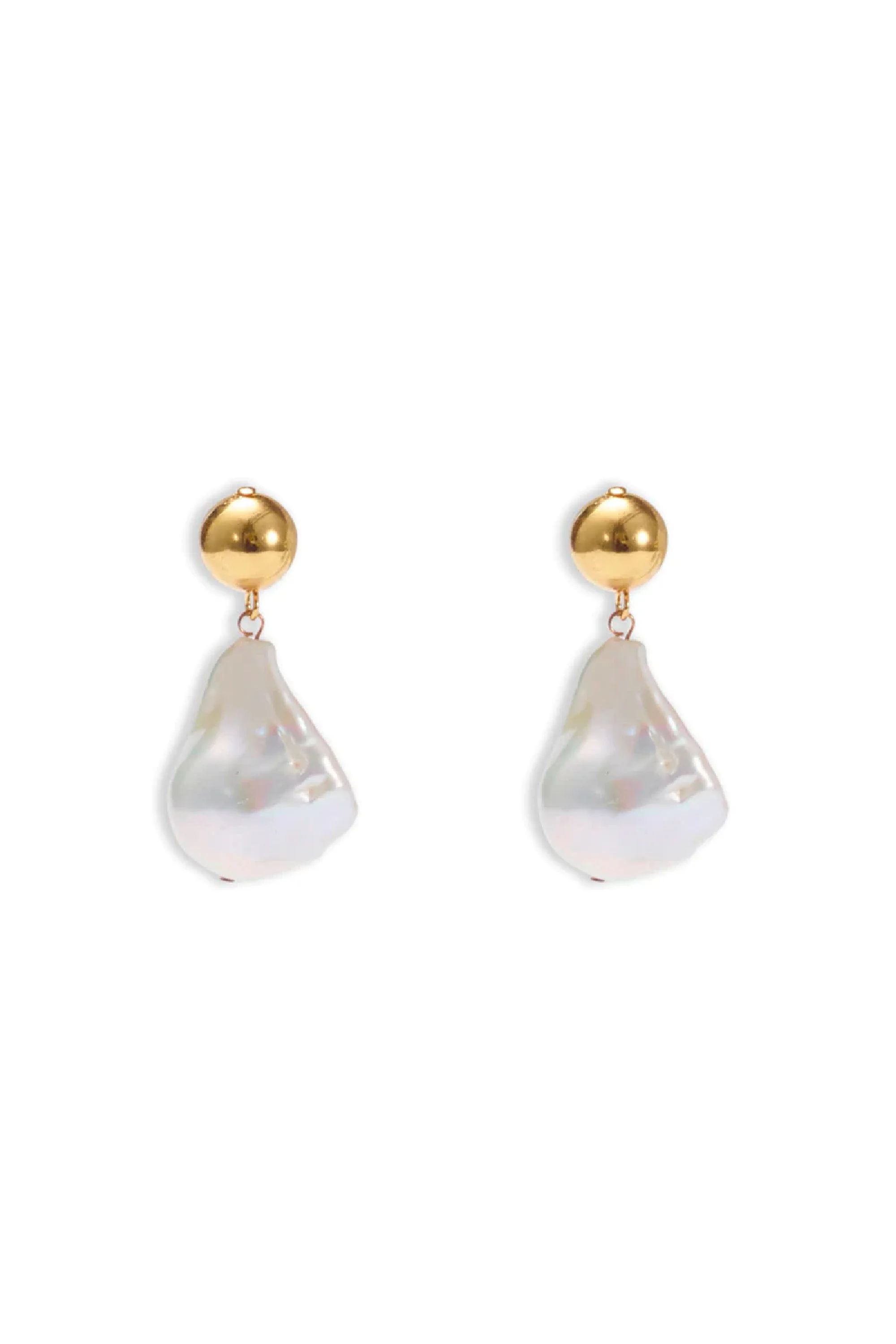 Freshwater Pearl Earrings | COUPER