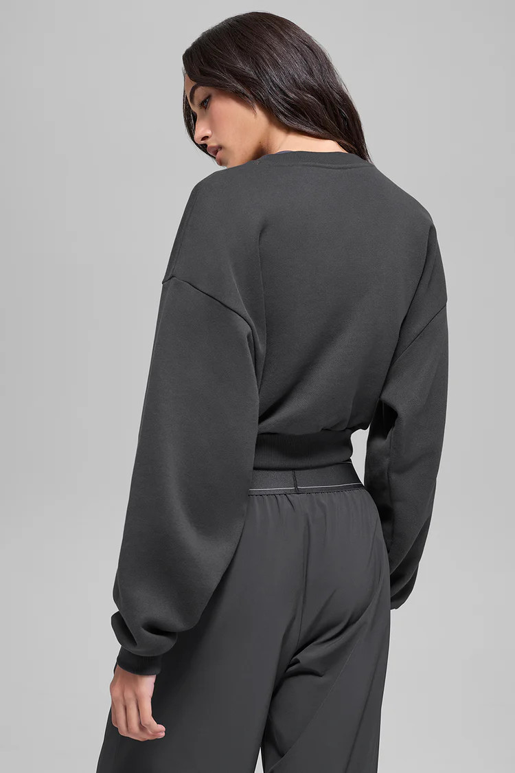 Cropped Accolade Crewneck - Candy Heart Pink | Alo Yoga (US)