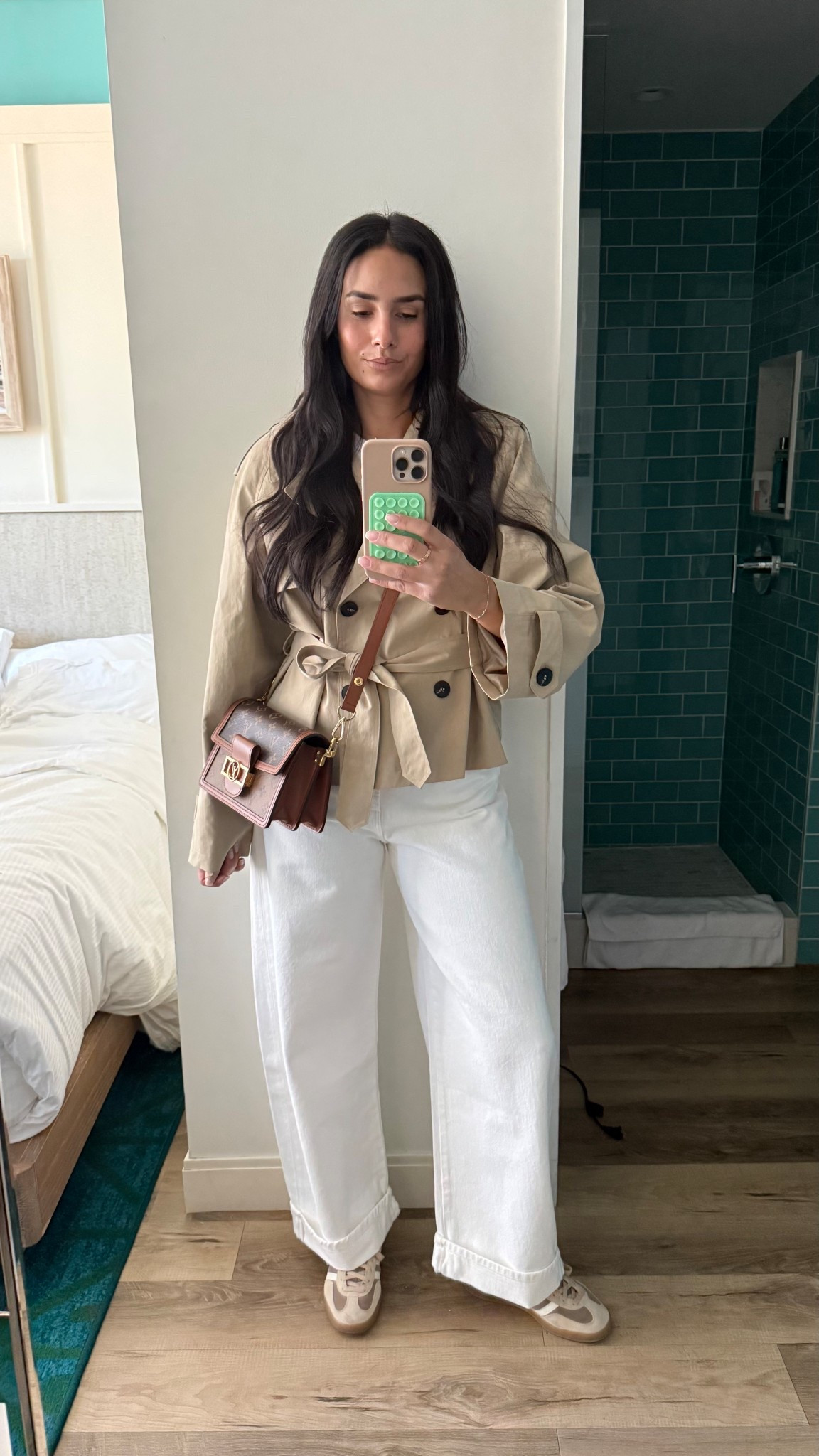 Medium jacket 
Size 28 jeans 
Small tee 

#LTKcanada #LTKsummer #LTKstyletip