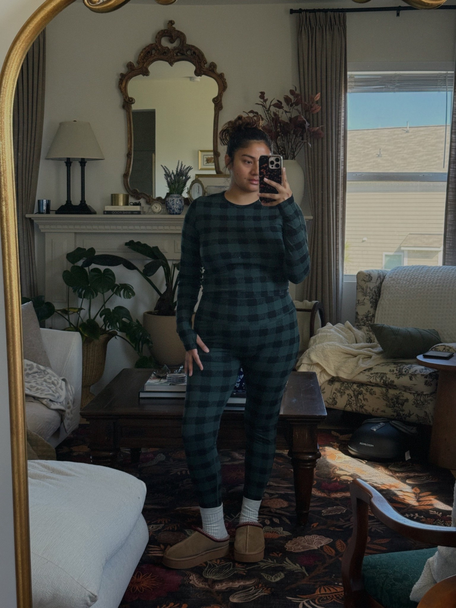 Fabletics holiday work out set 

#LTKActive #LTKMidsize #LTKGiftGuide