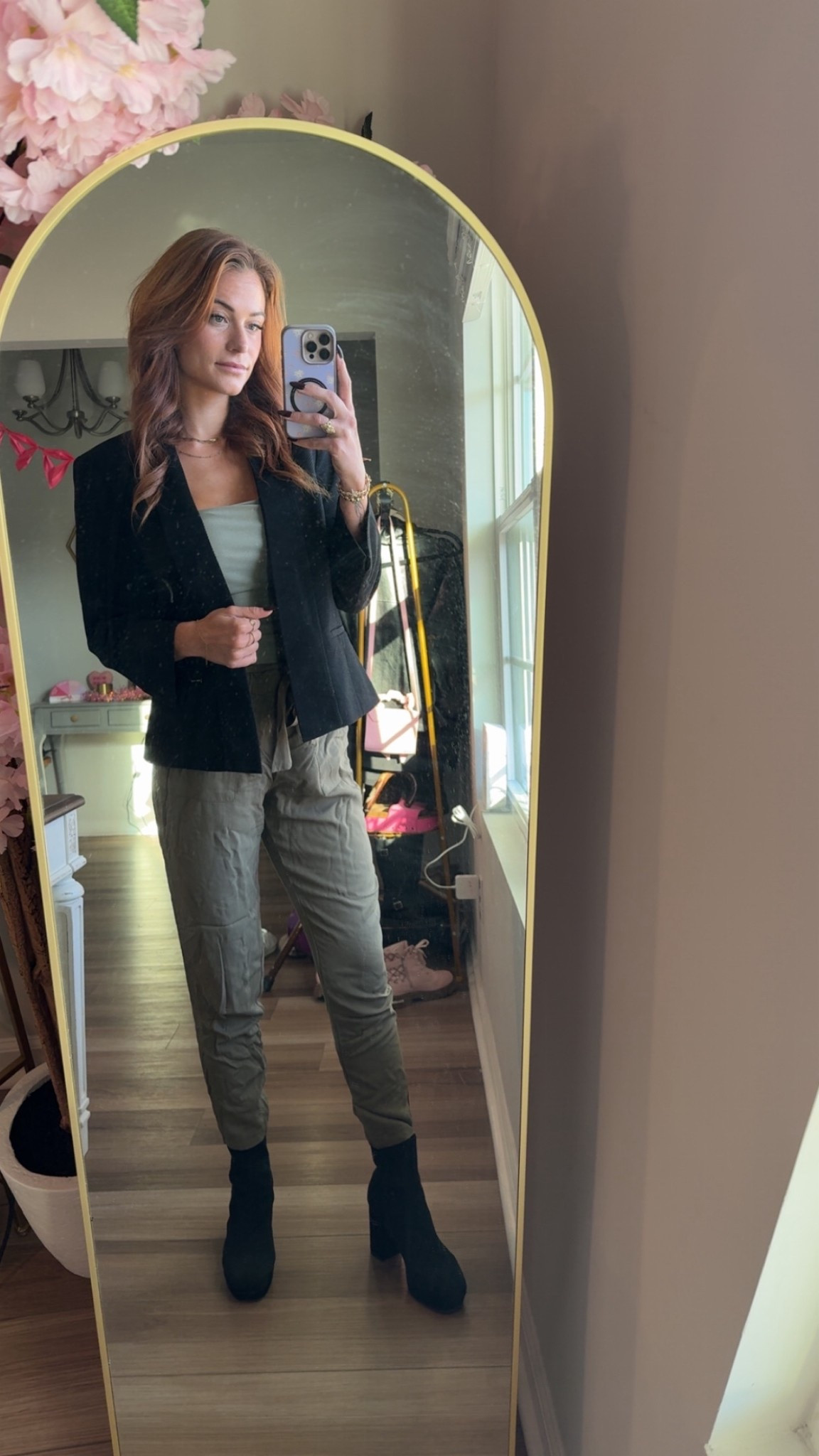 I love when I can be comfy at work 

#LTKgrwm #LTKootd #LTKdayinmylife