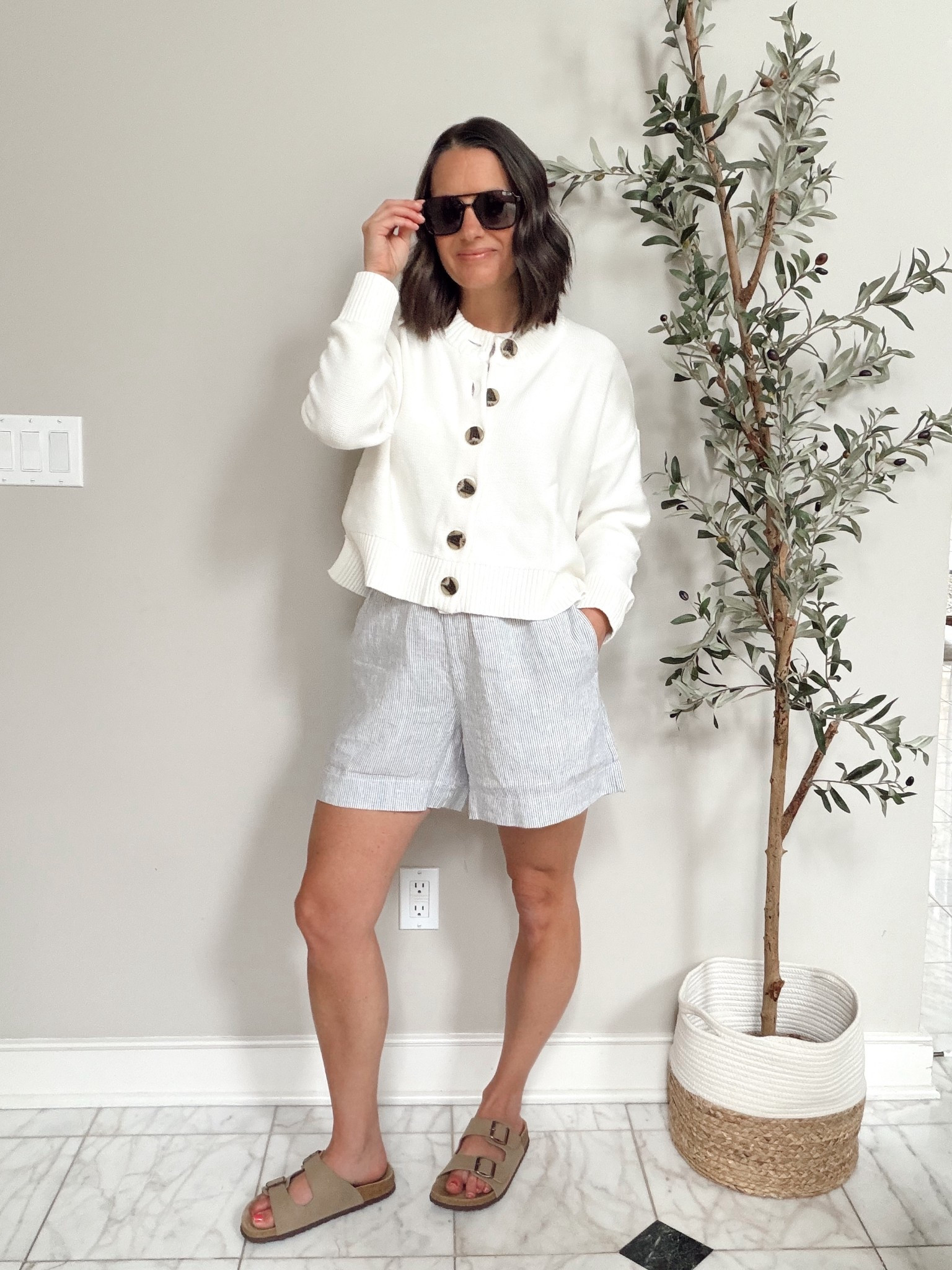 Quince finds for spring! Love these classic, elevated pieces that are amazing quality for an even more amazing price! Wearing a small in both! @Quince  #quincepartner

#LTKootd #LTKmomlife #LTKOver40