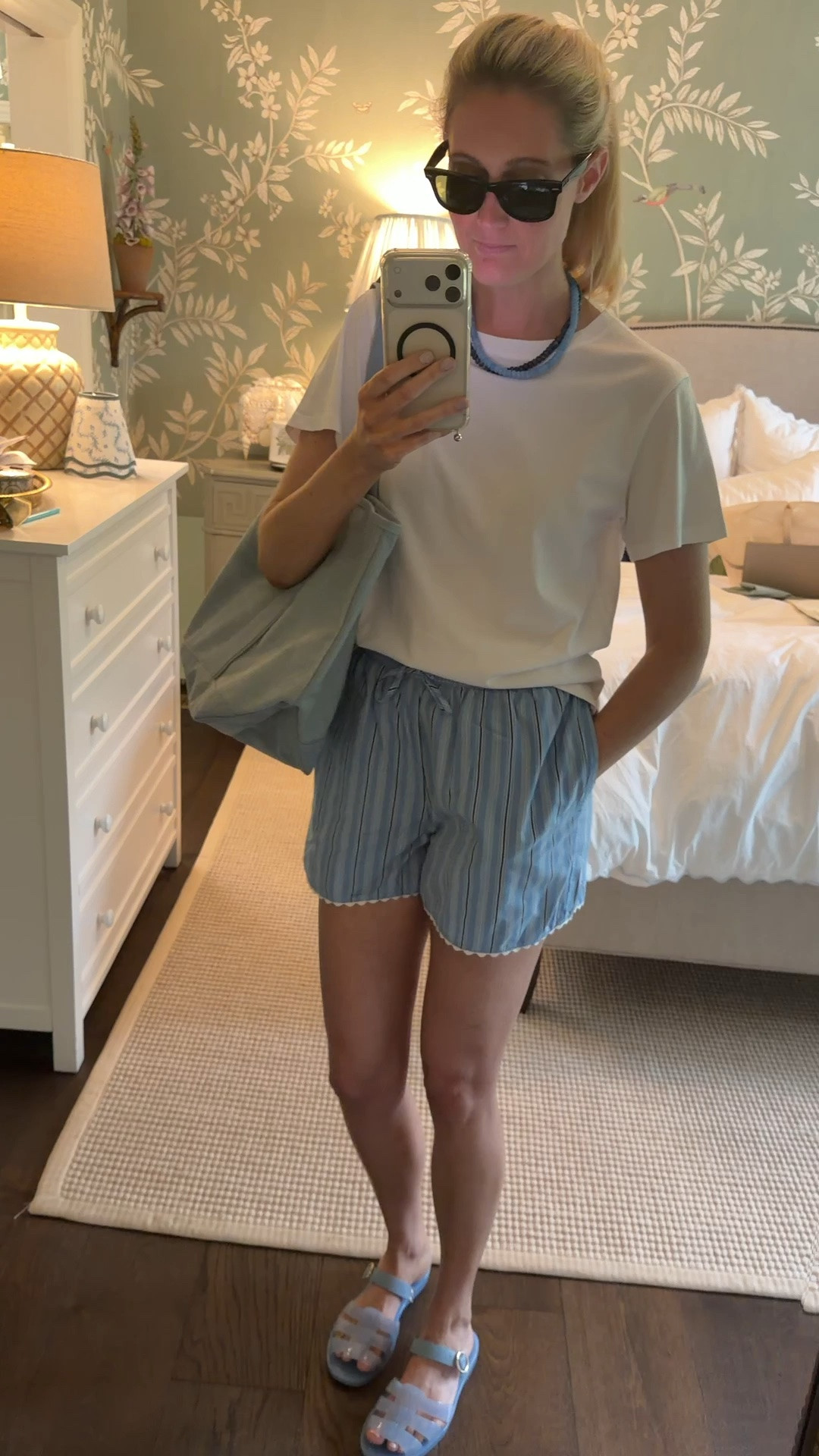 @Tuckernuck bag and jellies, @Target shorts, Walmart tee and Amazon necklaces!