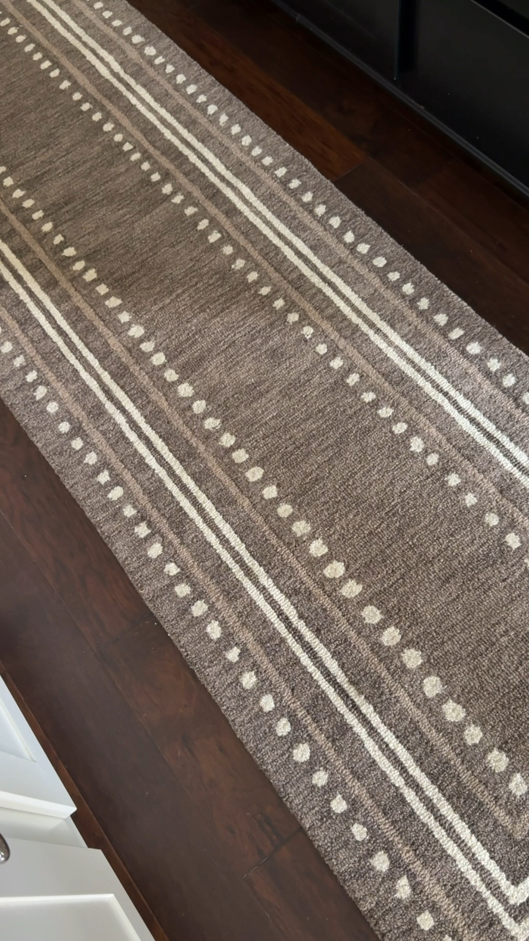Our new kitchen runner! I tried a different style than I normally gravitate towards and am so glad I did!! The neutral tones with the polka dots and stripes are to die for. And it’s wool so it’s perfect in a kitchen since wool is naturally stain and mildew resistant.

I have the 2’6”x9’9” in Bark/Natural

Comes in multiple sizes and other color/pattern combinations



#LTKHome