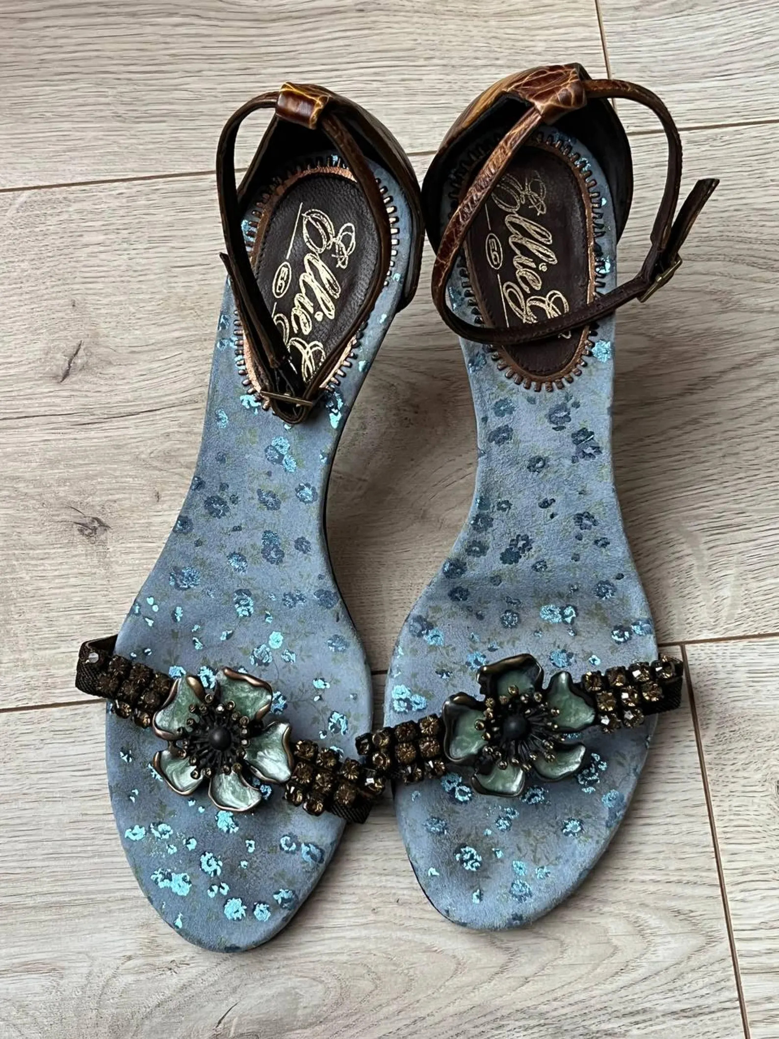 Vintage real leather blue jeweled sandal heels made in Spain floral pattern size 39 US 8 UK 6 gre... | Etsy (US)