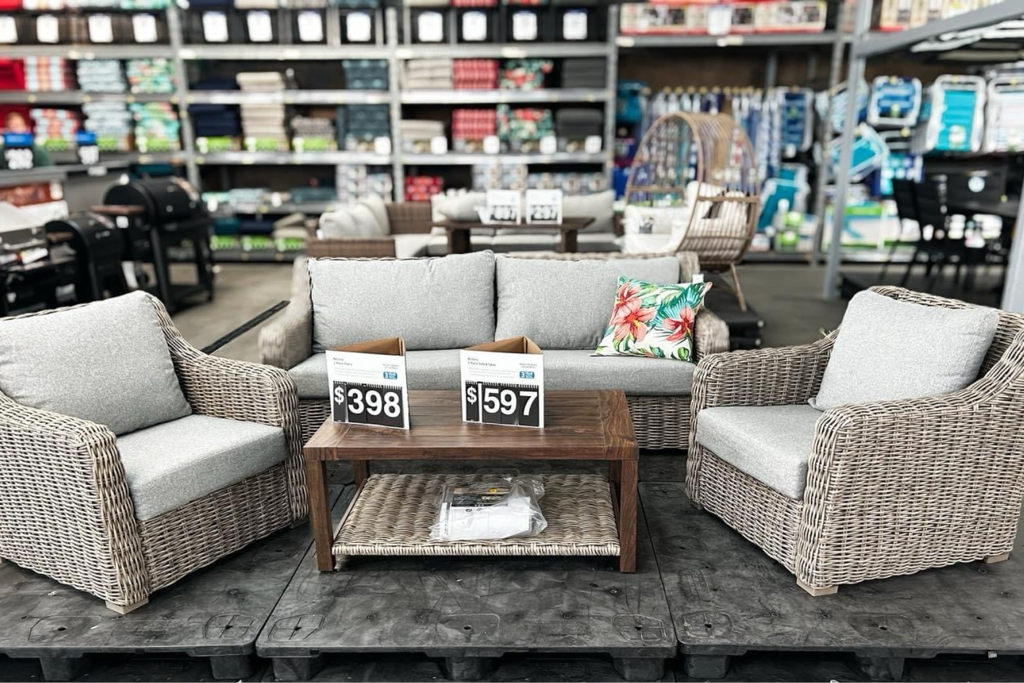 New patio set from Walmart 

#LTKhome