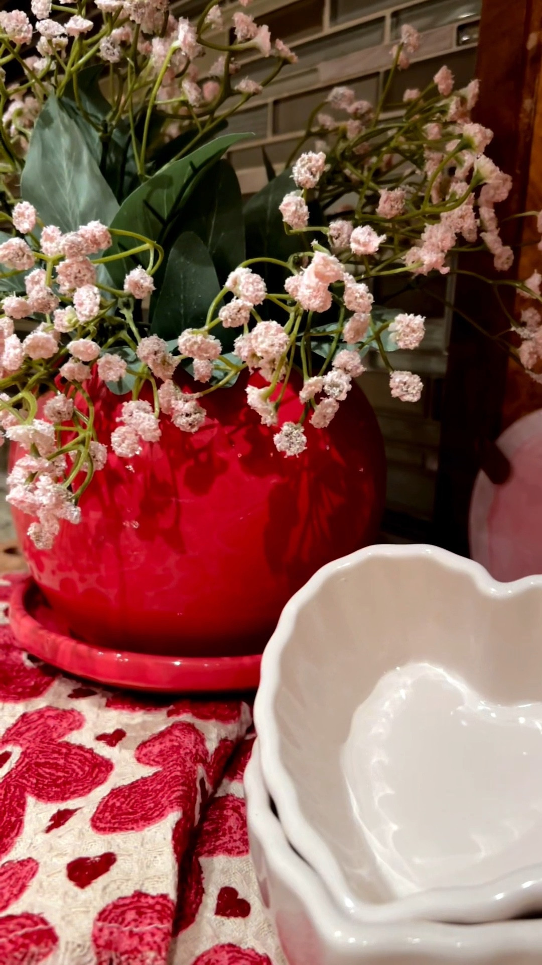 Kitchen styling for Valentines 💘 with an early Spring vibe! 🌸

#LTKcanada

#LTKSeasonal #LTKHome #LTKValentine