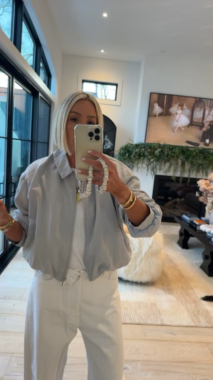 Perfect light weight spring jacket and new Zara denim 🫶🫶🫶 