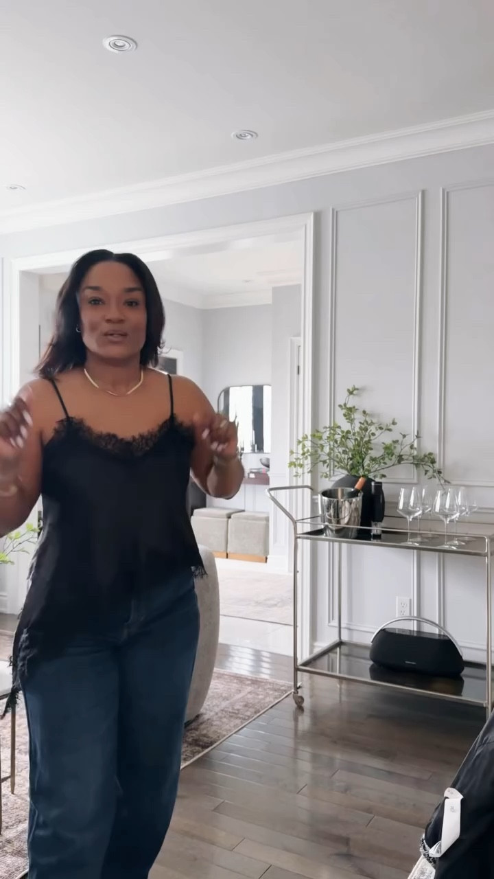 Basic, but never boring: Episode 03.
The Uniform, Elevated.
Sometimes the most “standard” pieces in your wardrobe are actually your greatest power players. Today is all about the art of the mix, pairing the effortless vibe of boot-cut denim with the structured elegance of a classic Chanel-inspired blazer. A silk lace cami adds that necessary touch of softness, and because we never do truly basic, a pop of red in the bag to wake everything up.
It’s not about having more clothes; it’s about having the right ones.

Denim and Boots: @hm
Lace Cami: @shein_ca 
Blazer (old) : @zara 
Bag: @hauteclassics_official 

#ElevatedBasics #CapsuleWardrobeStyling
#OldMoneyAesthetic