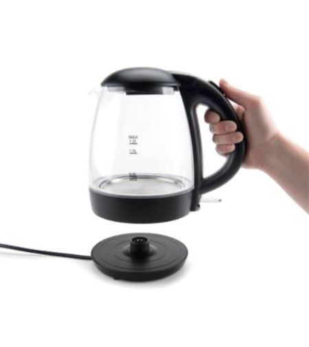 Electric kettle heats water up in seconds to boiling. Love the ease of using this  

#LTKFindsUnder50 #LTKFamily #LTKHome