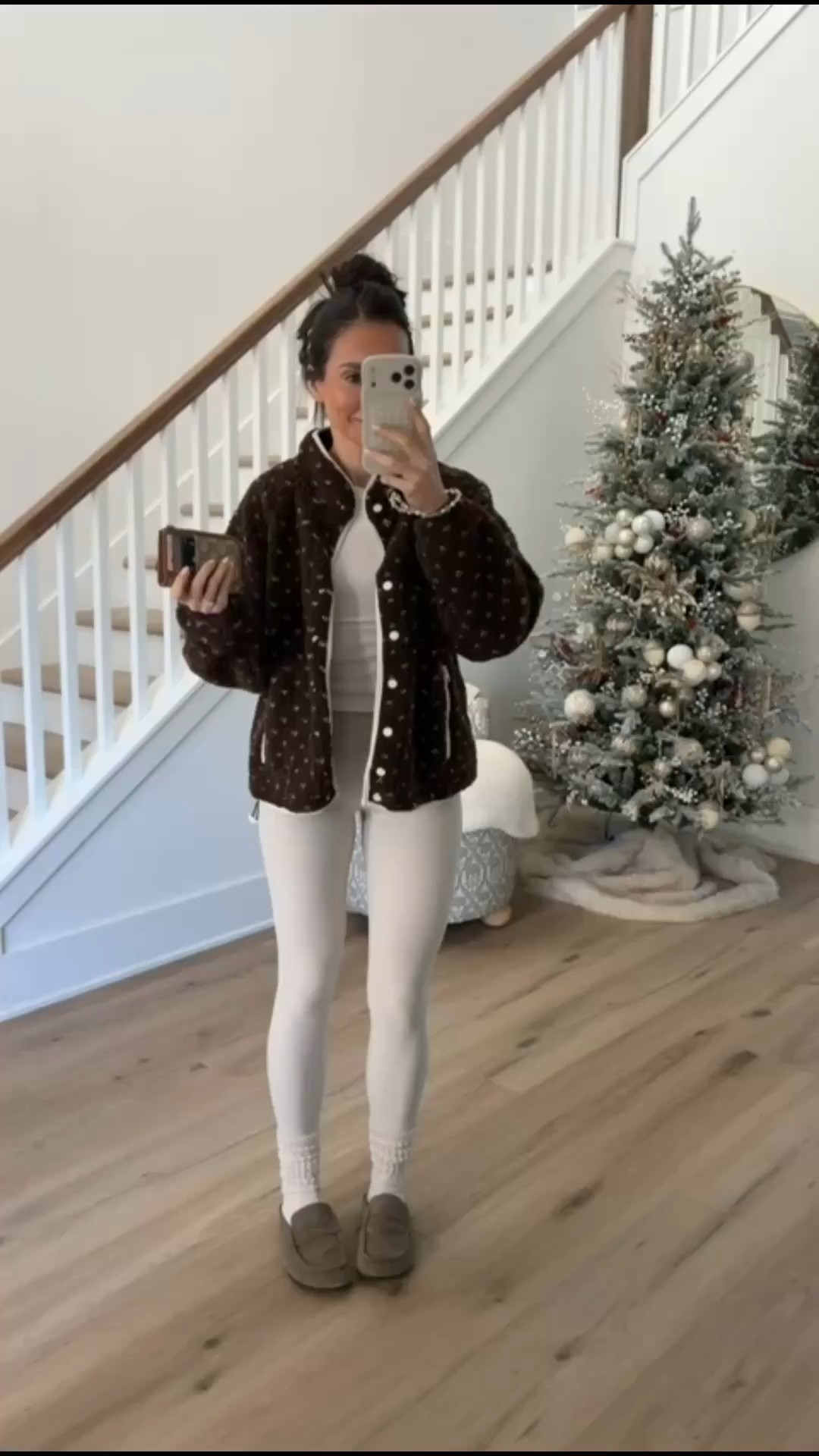 Athleisure outfit, running errands outfit, athleta leggings, amazon jackets, amazon finds, annabrstyle.


#LTKootd #LTKSeasonal