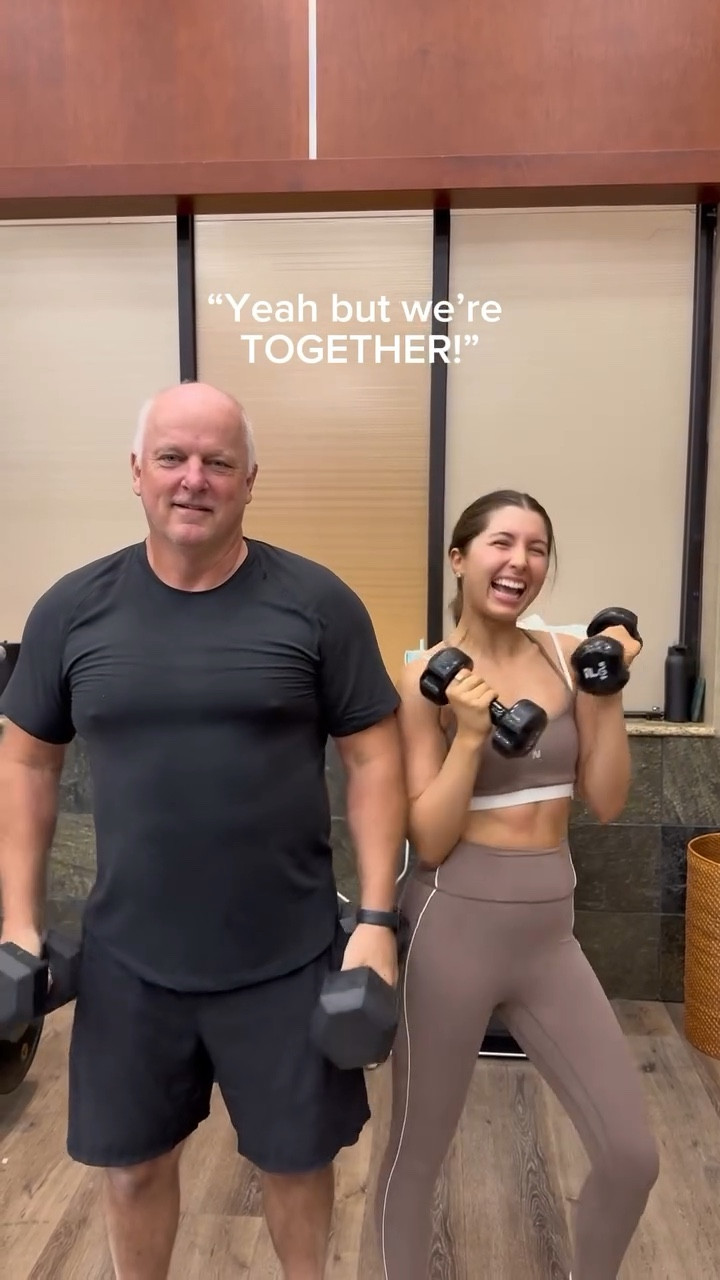 my gym partner 👊🏻 love this workout set from nuuds!!! 

#LTKootd #LTKfitnessgoals #LTKActive