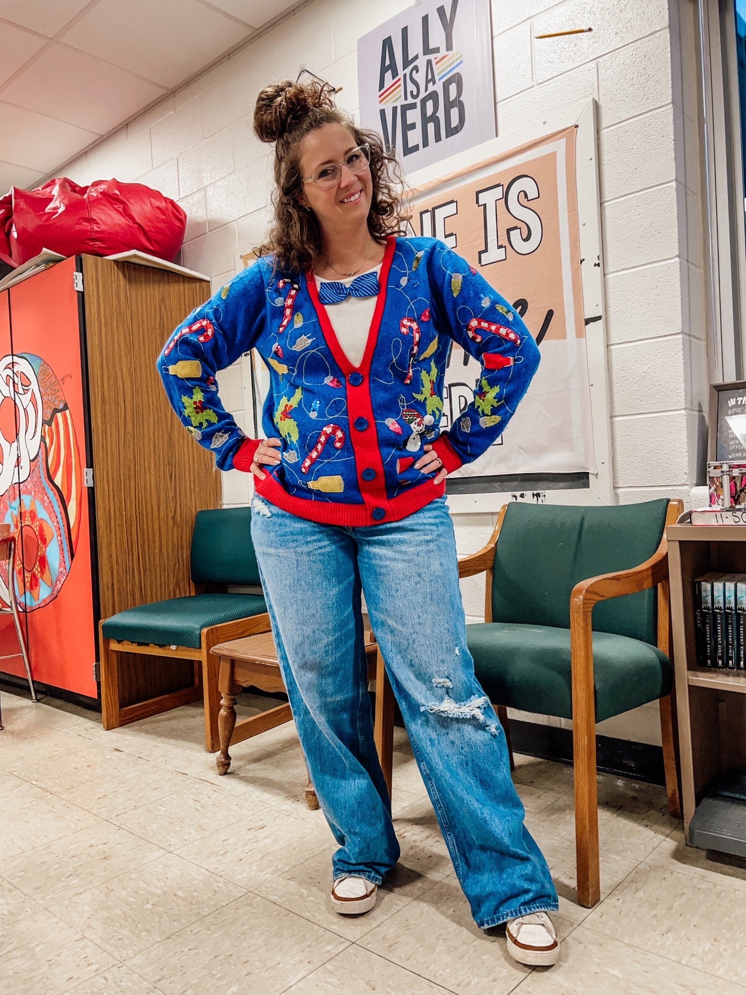 Day 59 ✔️ 
Ugly sweater season!! Spirit week continues! 

English teacher ootd 

#LTKHoliday #LTKMidsize #LTKWorkwear