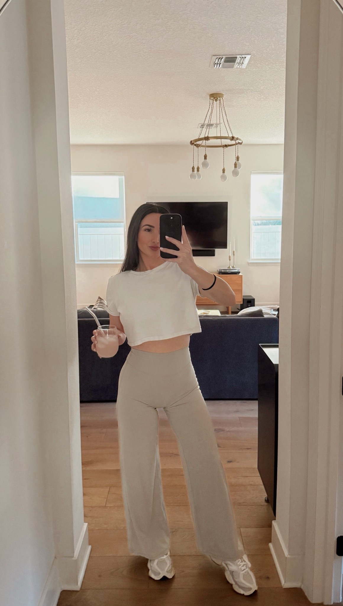 Casual outfit with white crop and flare leggings

#LTKgrwm #LTKootd