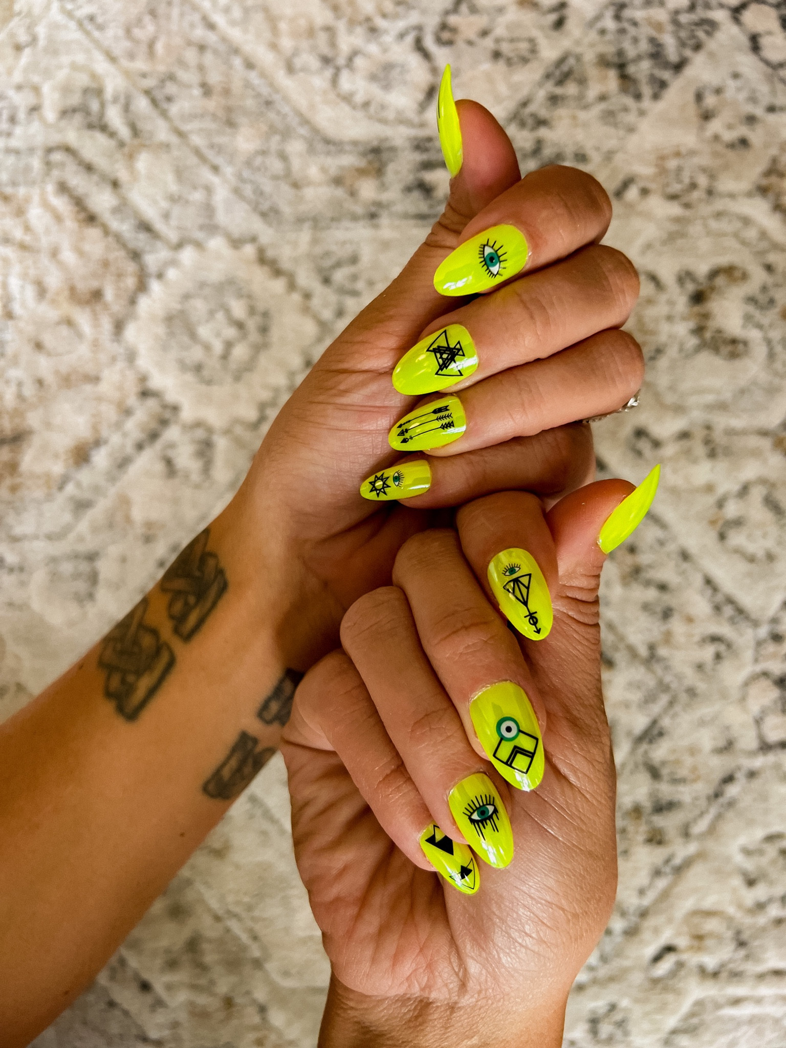 New press in manicure


#LTKsalealert #LTKstyletip #LTKBeautySale