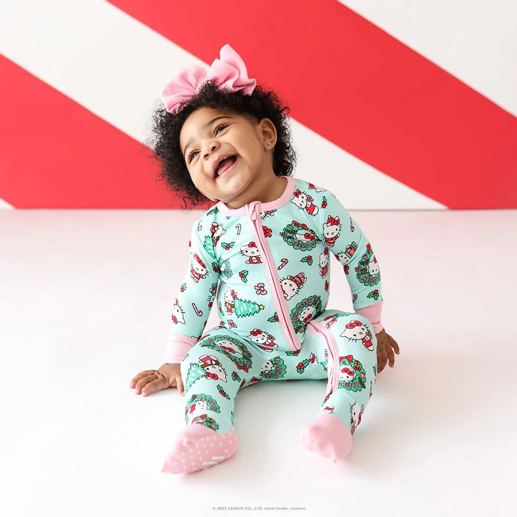 Sanrio Green Baby Convertible Sleeper | Hello Kitty® Wreath | Posh Peanut