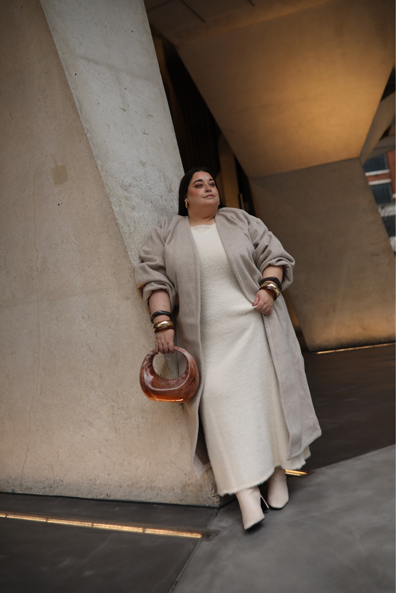 A plus size tonal look 🤎


Outfit inspiration / plus size influencer/ curve creator 

#LTKplussize #LTKuk #LTKcurves