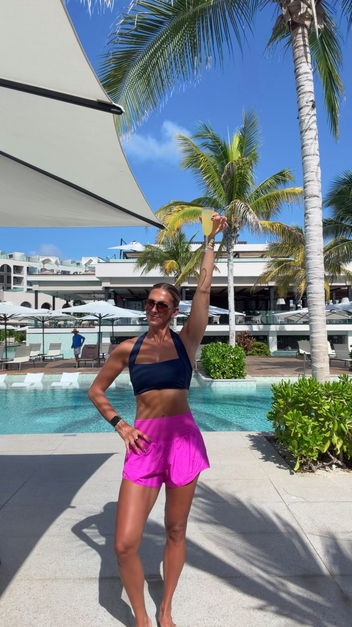 Morning walk & mimosas!

#LTKfitnessgoals #LTKActive #LTKTall
