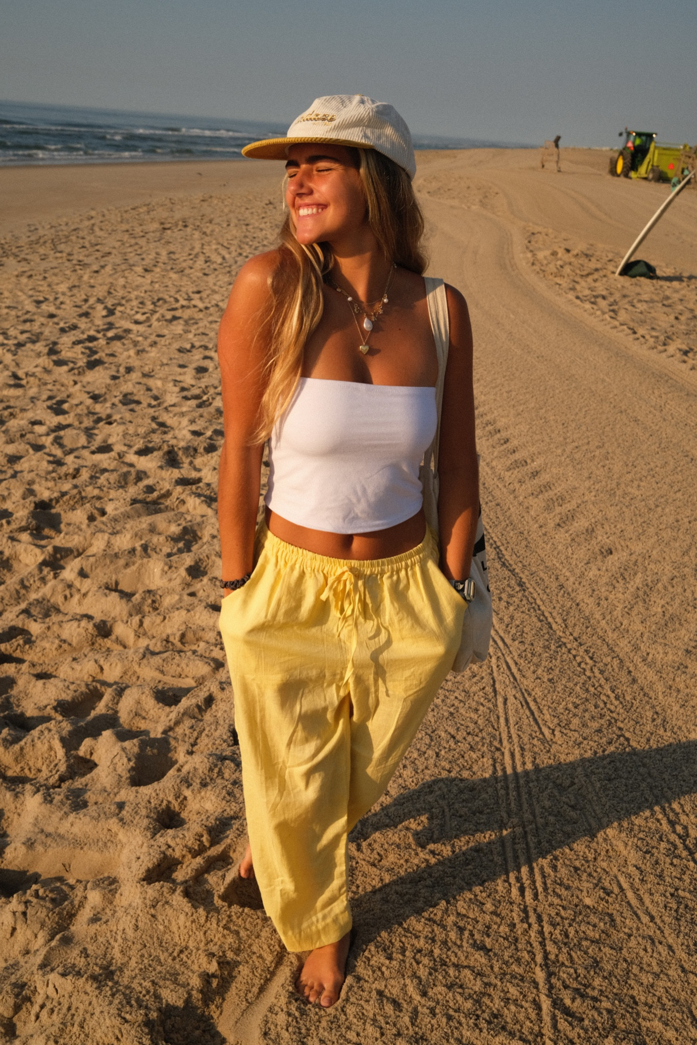 comfy cozy beach fit for sunrise or sunset 🌅 

#LTKStyleTip #LTKSeasonal #LTKFindsUnder50