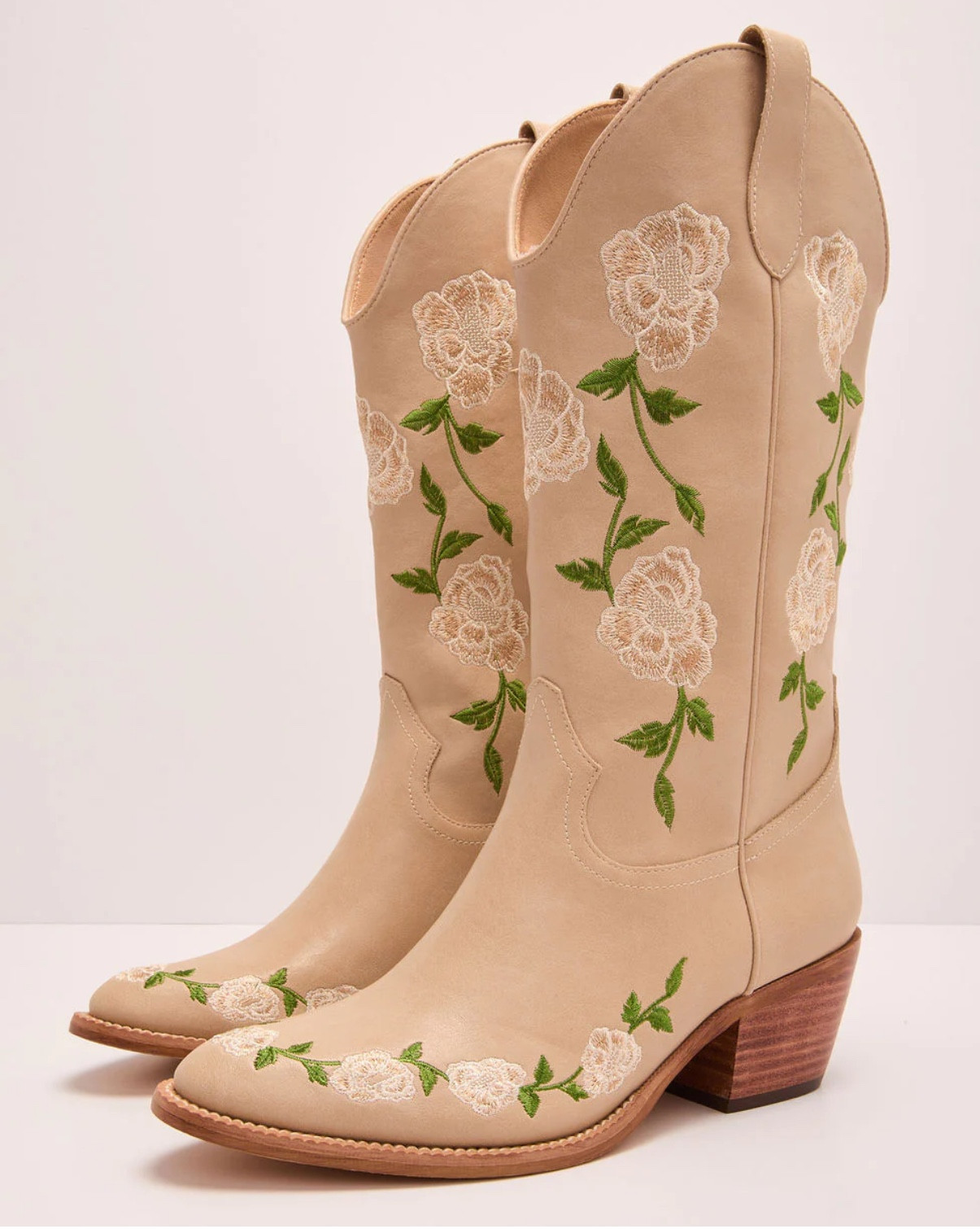 currently 25% off! 

#ltkwesternwear #ltkshoecrush #ltkcowboybootd

#LTKootd #LTKmomlife #LTKSaleAlert