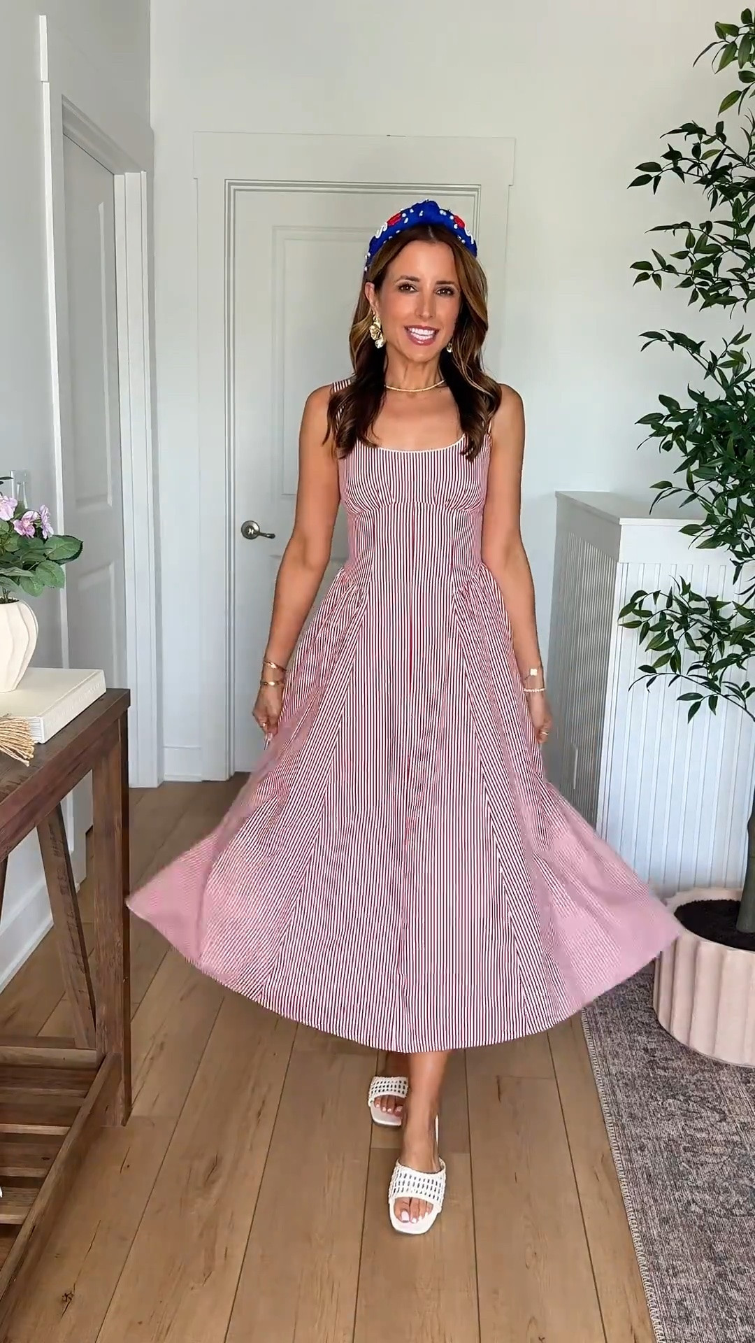 Code AFLTK! New Abercrombie linen dresses for summer! I’m packing some of these for Europe. Summer dresses. Vacation dresses. Europe outfits. Summer style. Resort wear. 4th of July outfits. Wearing XXS petite.