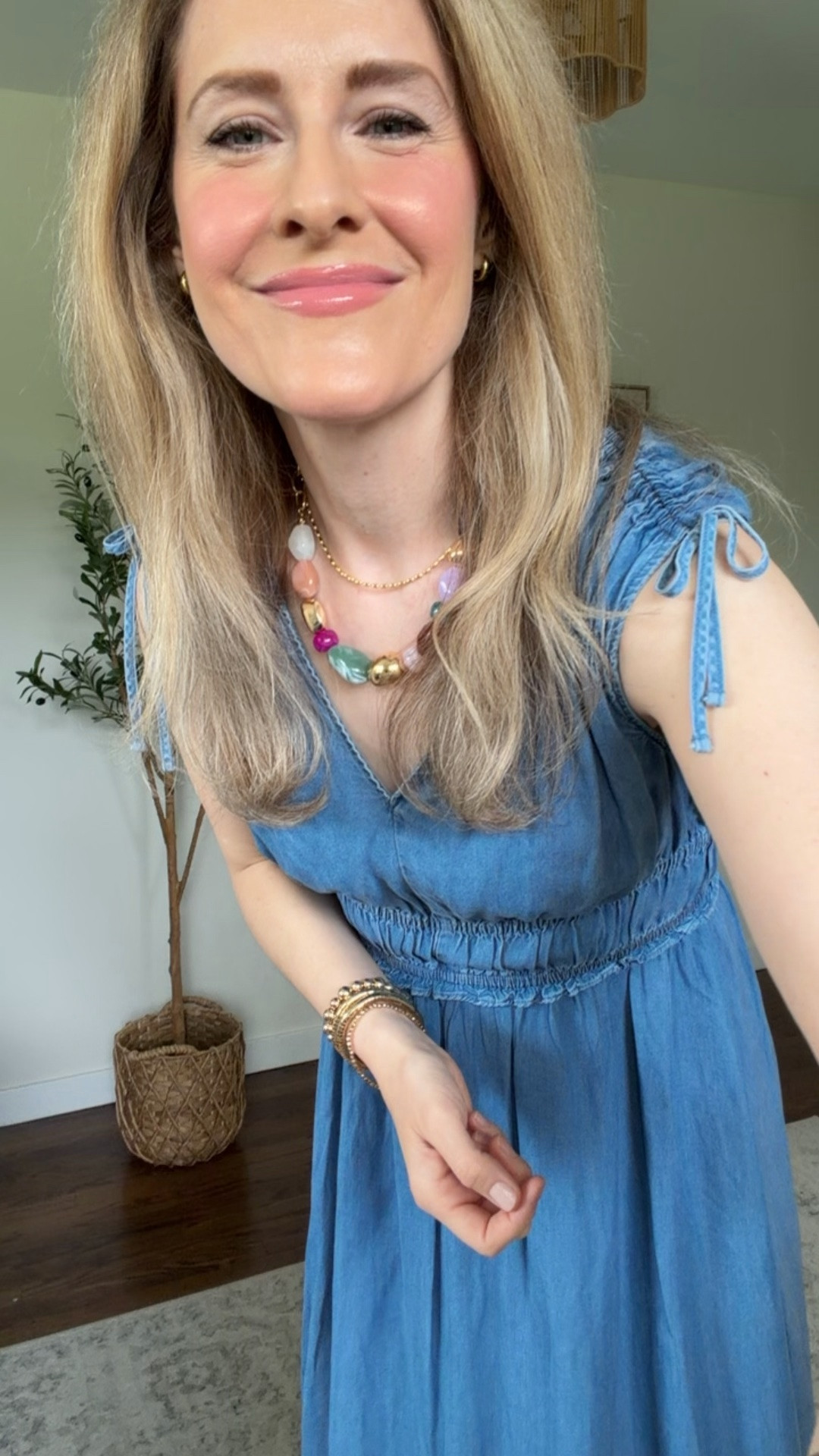 Walmart chambray dress with ruching is comfy and cute for summer! Memorial
Day outfit, everyday casual mom style, fit is true to size and I’m in a small. #walmartfashion

#LTKOver40