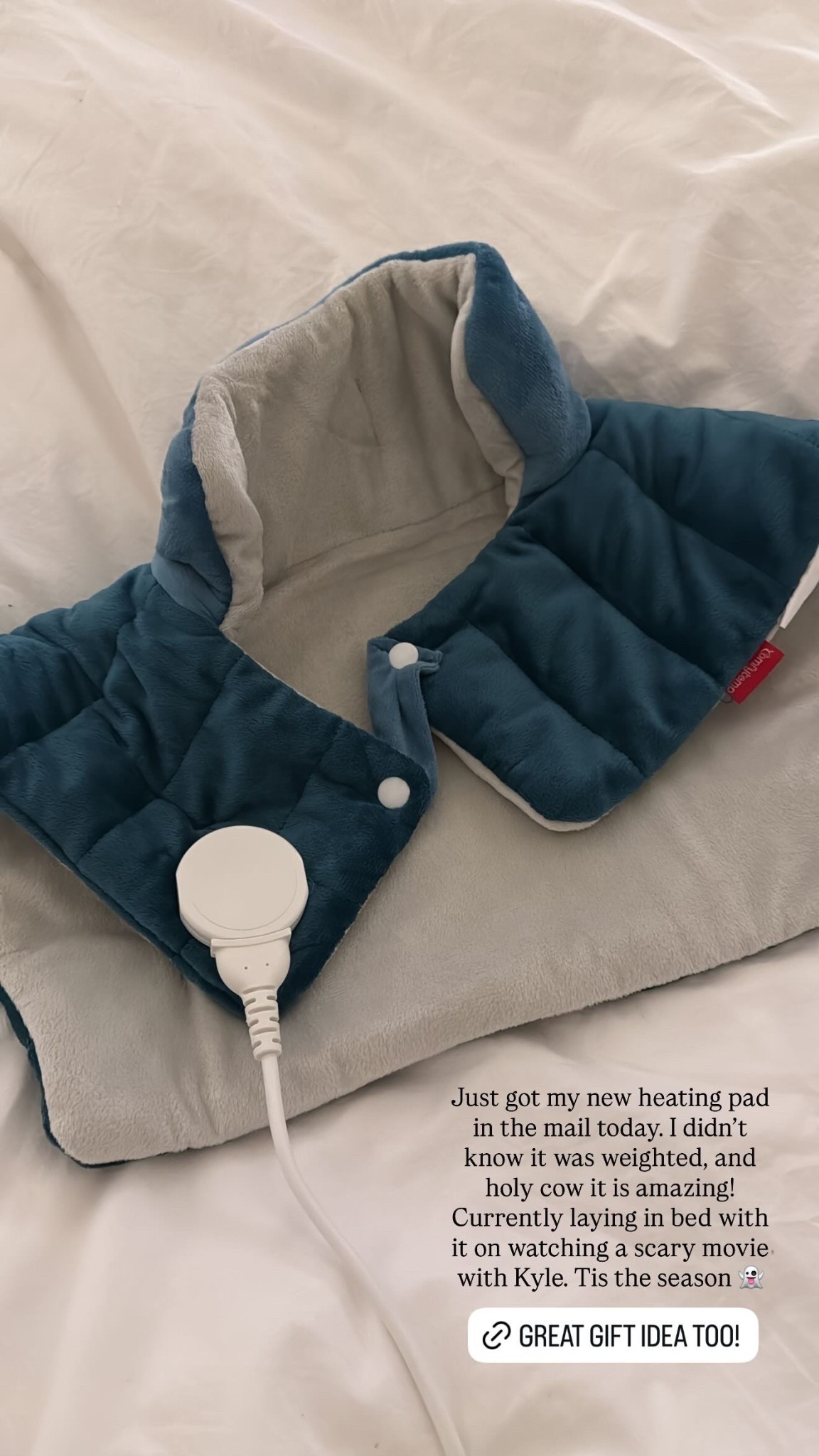 If you are over the age of 30 you need this heating pad 😂 It’s a weighted heating pad for your neck, upper back and shoulders and it’s incredible! I regret not buying it sooner! This makes a great gift idea too! 

#LTKHalloween #LTKFamily #LTKFindsUnder50