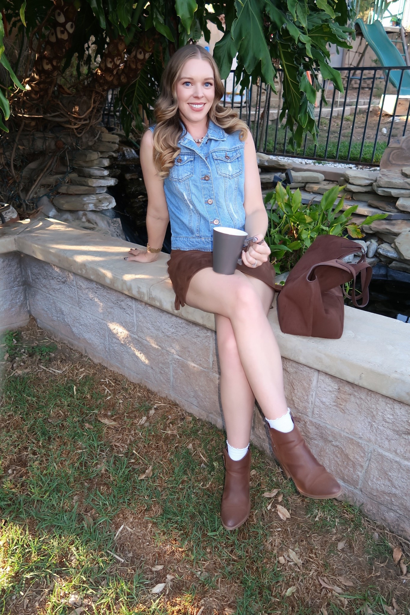 Sipping pretty 🍂🤎🍁

#LTKSeasonal #LTKGiftGuide #LTKHoliday