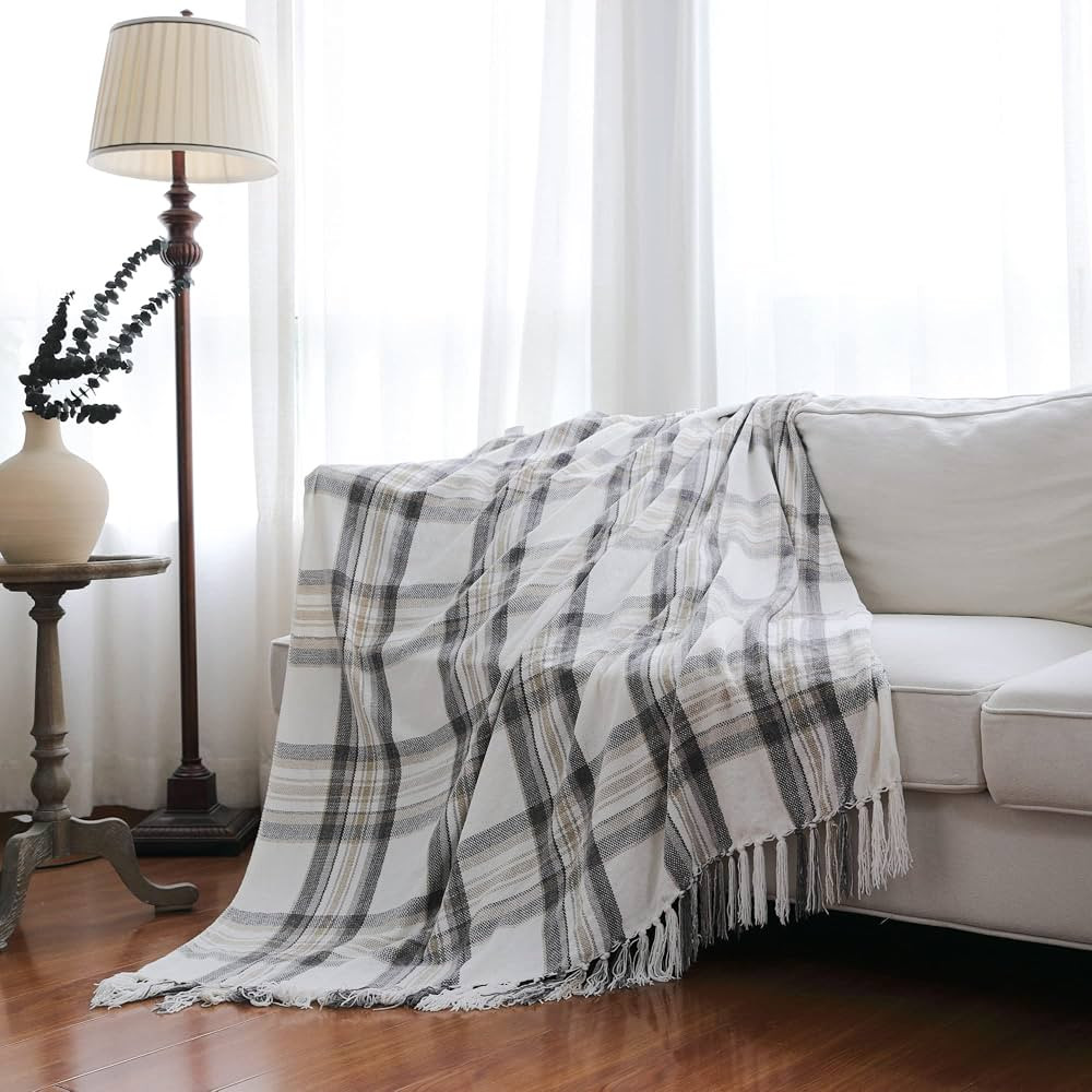 IKATYARN Farmhouse Plaid Chenille Throw Blanket, Velvety Grey Taupe and Ivory White Decorative Ta... | Amazon (US)