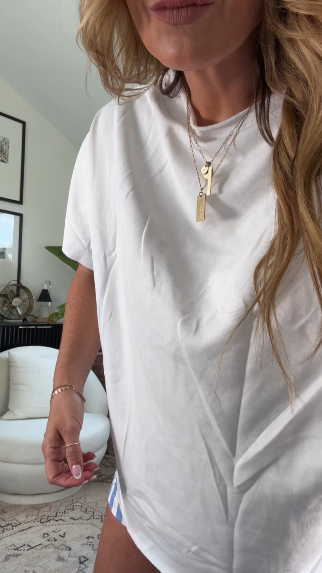 Best look for less top!! Only $25 instead of $200!!! It’s oversized so size down. I’m in a size small

#LTKPetite #LTKOver40 #LTKFindsUnder50