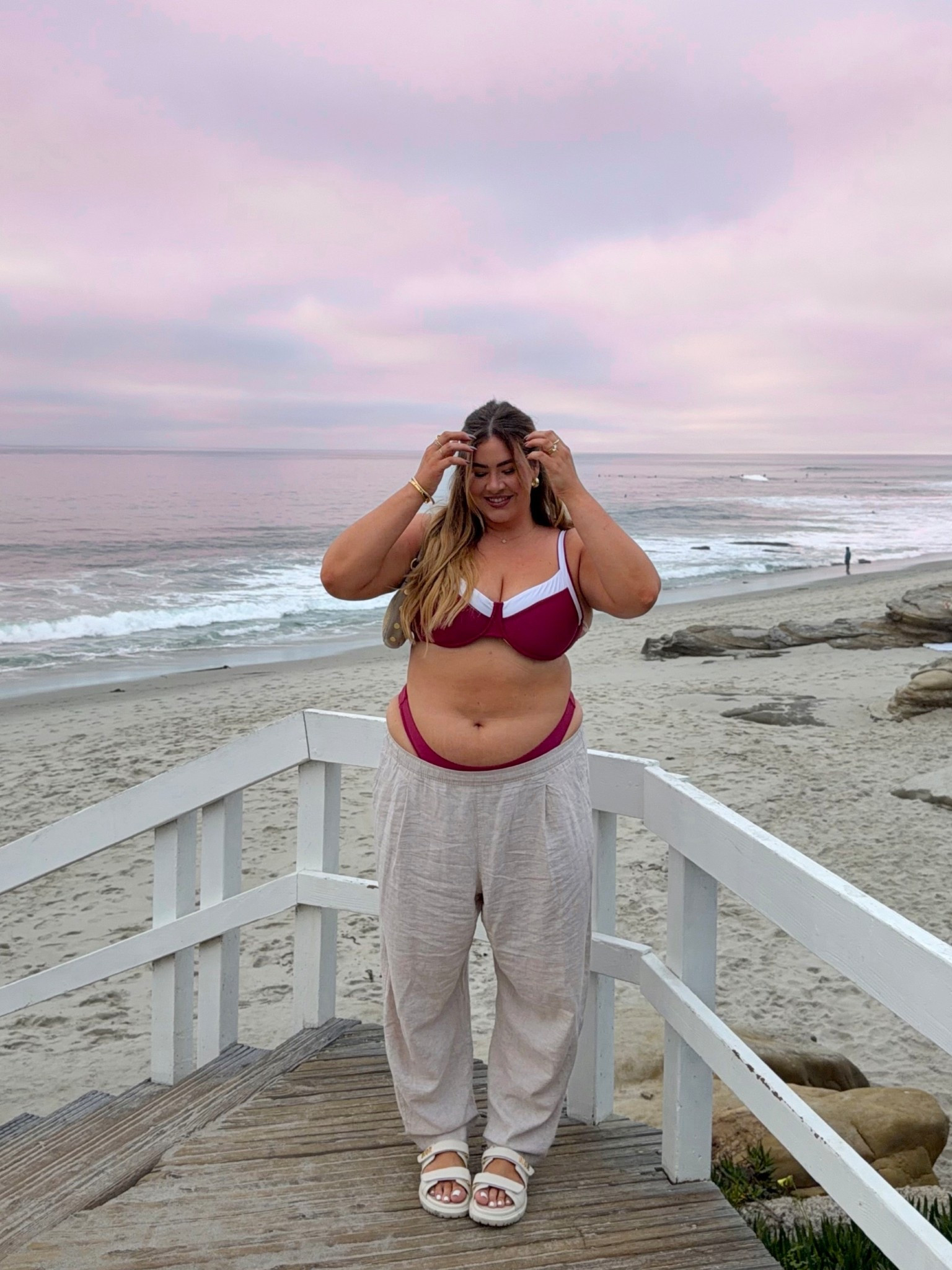 wearing a XL and the top is in the curve line!! :) 

#LTKSeasonal #LTKMidsize