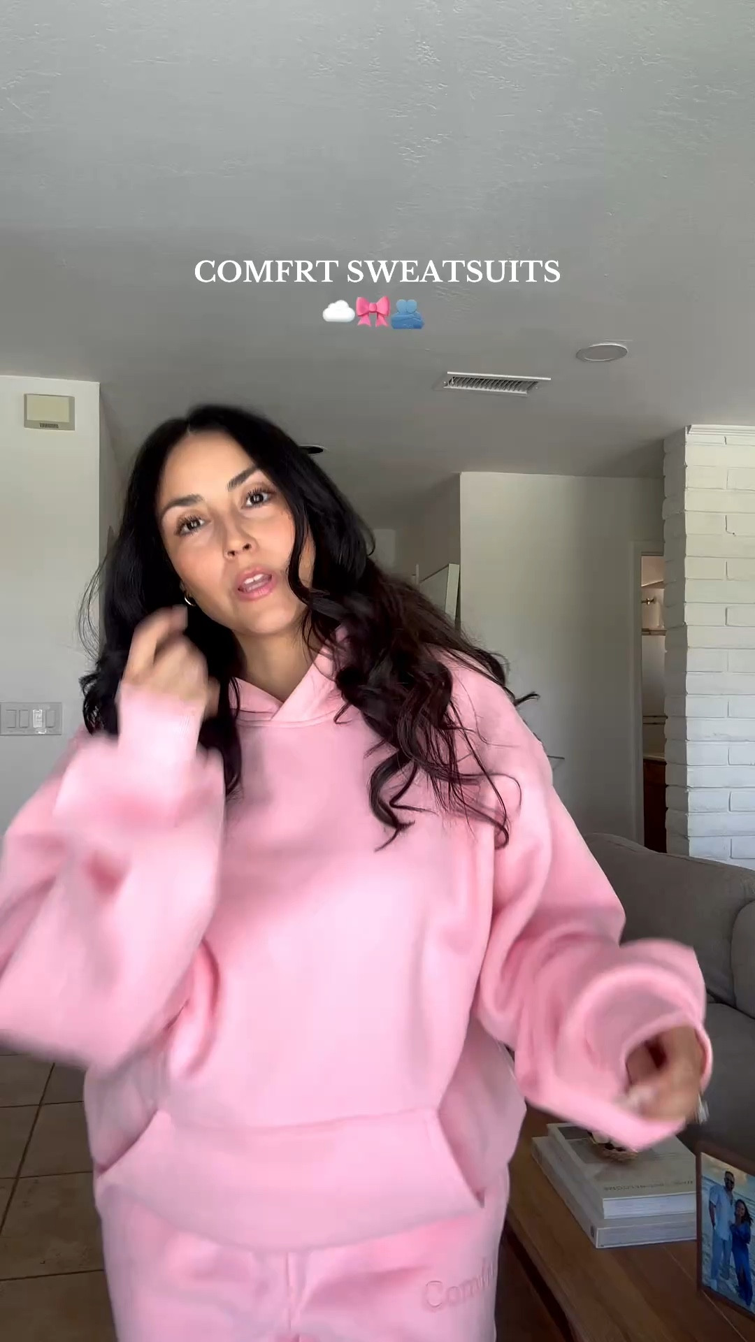 Comfrt really understood the assignment ☁️🎀🫂👏🏽 obsessed w/ this oversized set, especially postpartum. It’s like a constant hug all day & their mission to support mental health was the cherry on top! Wearing size medium in both for extra oversized look

#LTKFindsUnder100 #LTKStyleTip #LTKautumn